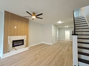 Building Photo - 223 N 58th St