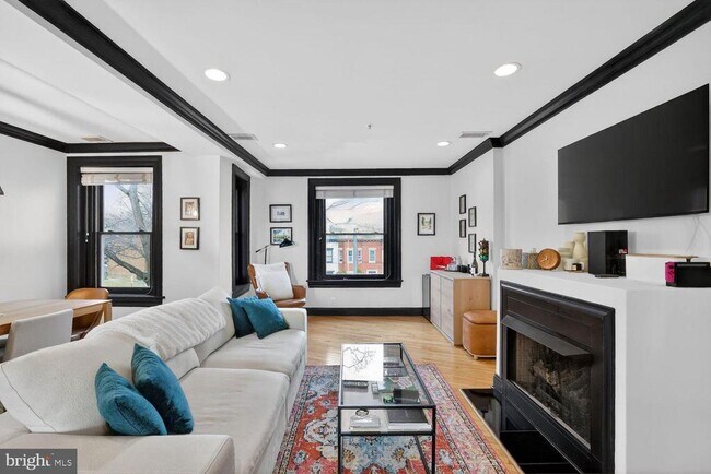 Foto del edificio - 150 Rhode Island Ave NW