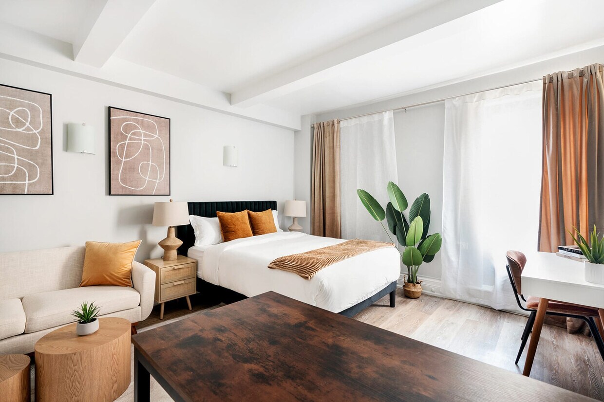 Foto principal - 240 W 73rd St