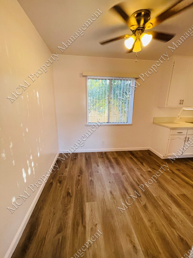 Unit 5 Dining Area - 14758 Blythe St