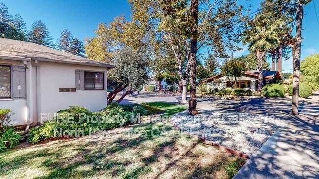 Foto del edificio - 837 Washington St