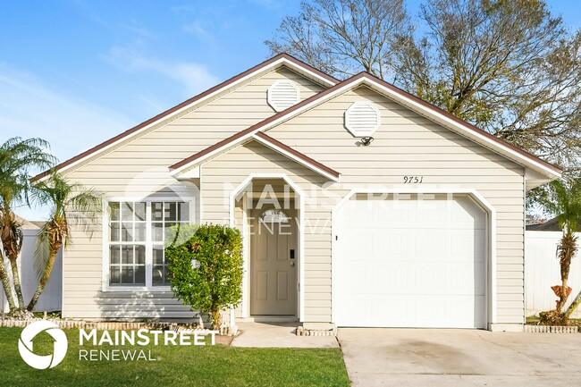 Foto del edificio - 9751 Red Clover Ave