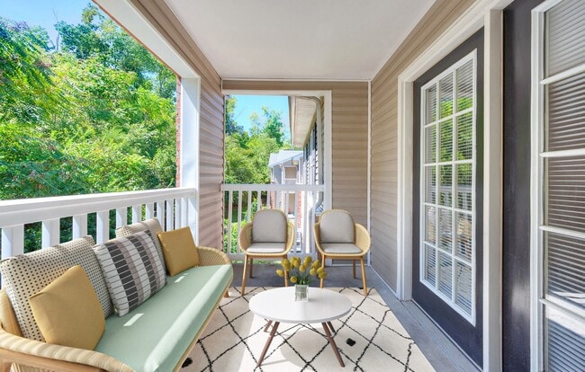 Building Photo - Swiss View Apartments