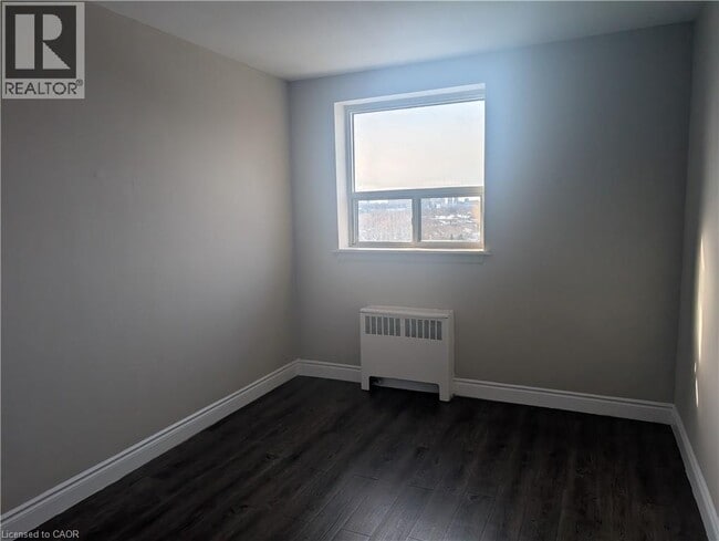 Photo du bâtiment - 468 Ottawa St N