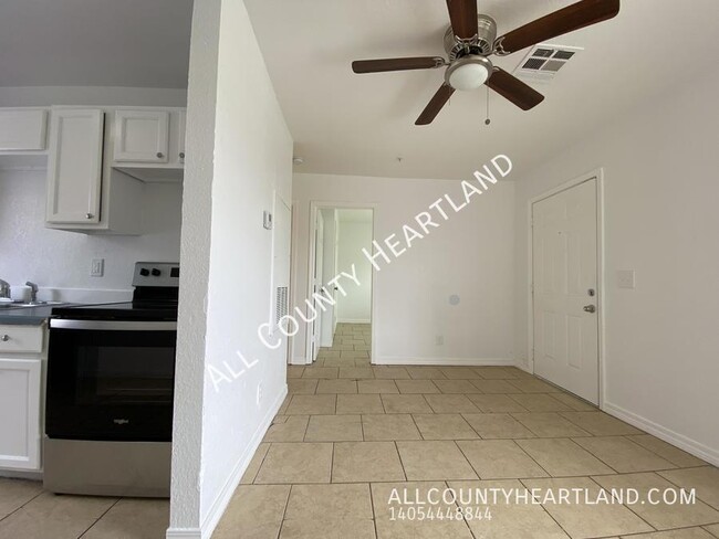 Foto del edificio - 944 SE 14th St