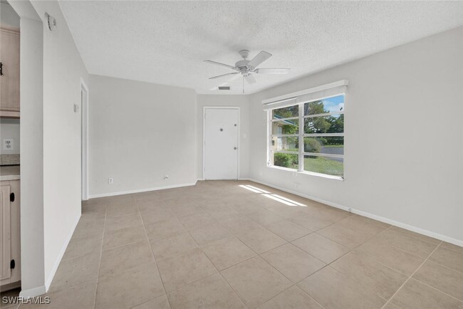 Foto del edificio - 210 Pebble Beach Blvd