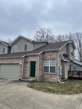 Building Photo - 10405 Ethel St