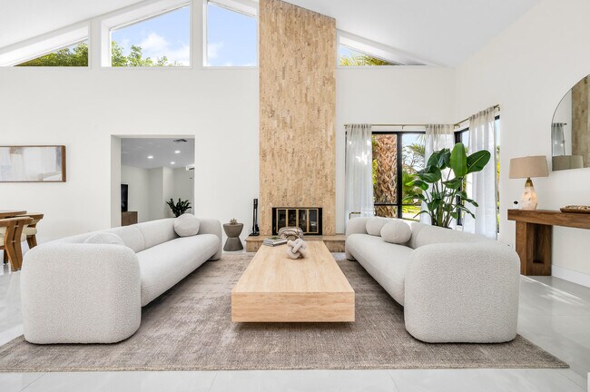 Foto del edificio - 3138 Lakeview Dr