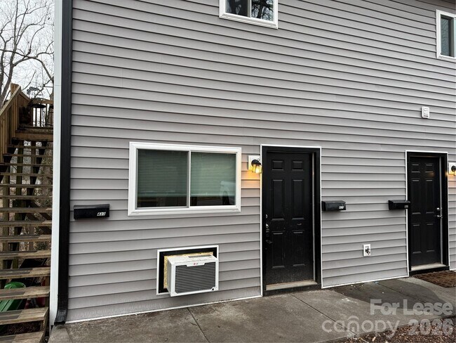 Foto del edificio - 435 3rd Ave Dr SE