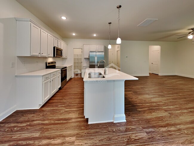 Foto del edificio - 3205 Brierhill Rd