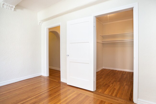 Foto del edificio - 1801 Gough St