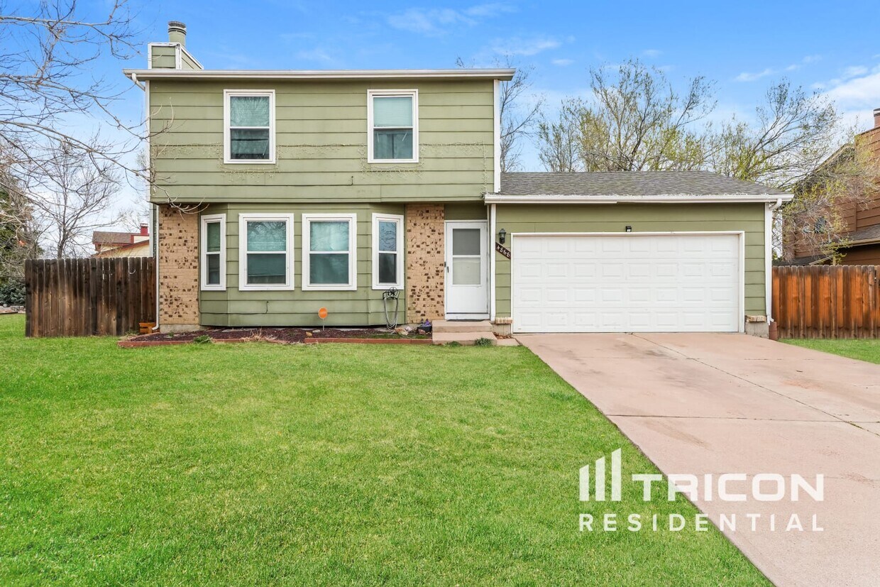 Foto principal - 4868 Irving Dr