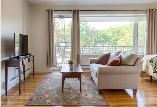 Building Photo - 220 Beacon - Furnished | Short Term