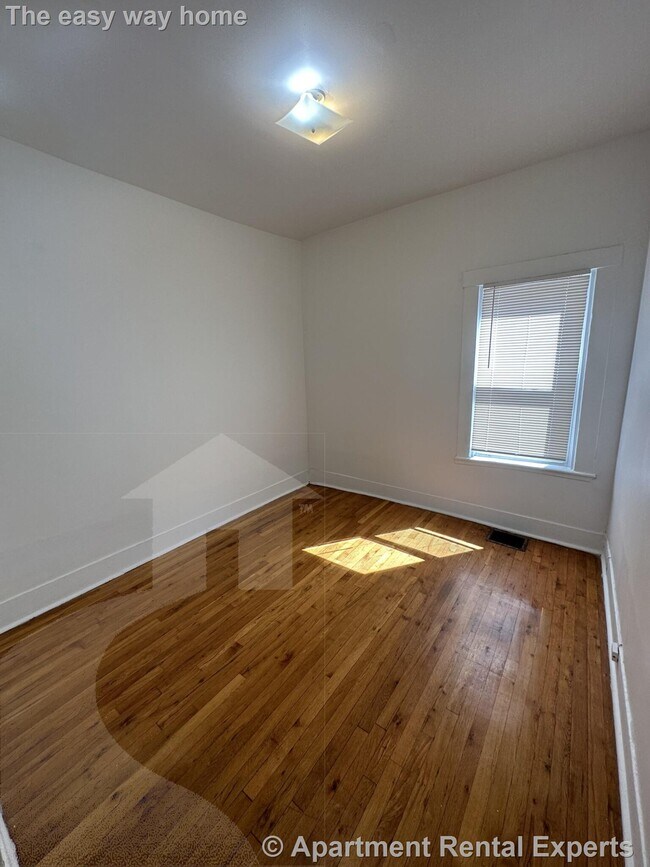 Foto del edificio - 148 Fifth St Unit #2