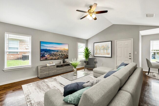 Foto del edificio - 2 Bedroom 2 Bath at Mansion Creek! Chapel Hill ISD!