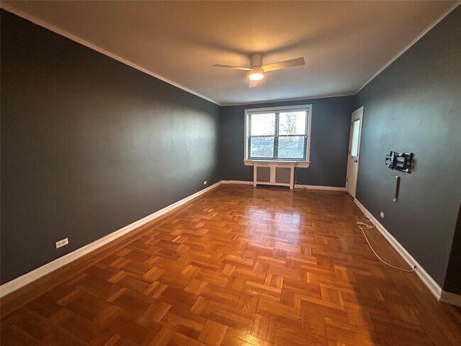 Foto del edificio - 470 N Broadway