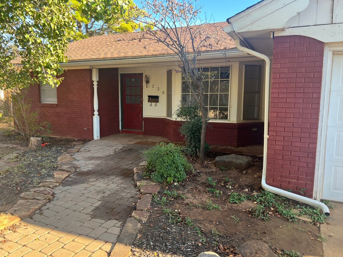236 William Dr, Altus, OK 73521 House Rental in Altus, OK