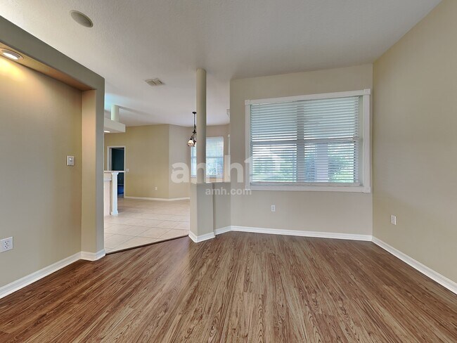 Foto del edificio - 8452 Fenholloway Ct
