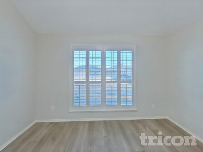 Foto del edificio - 4703 Topaz Ln