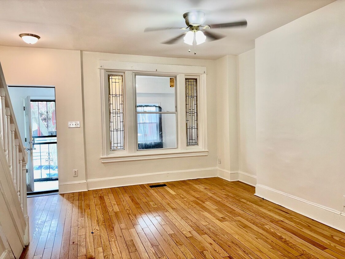 Foto principal - Newly Renovated Cobbs Creek 3bd