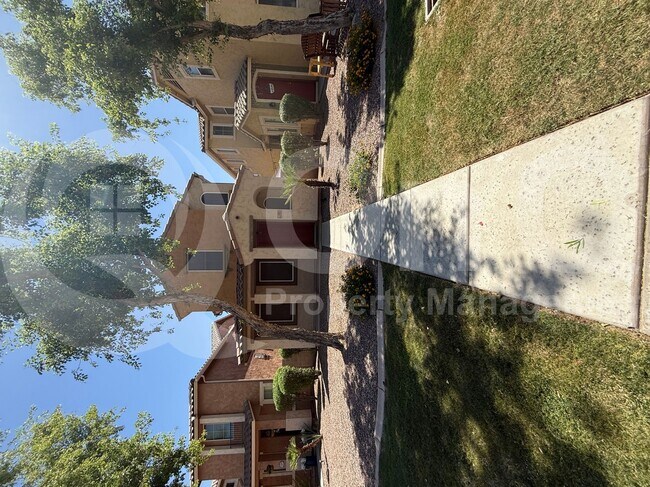 Building Photo - 105 N 87th Ave