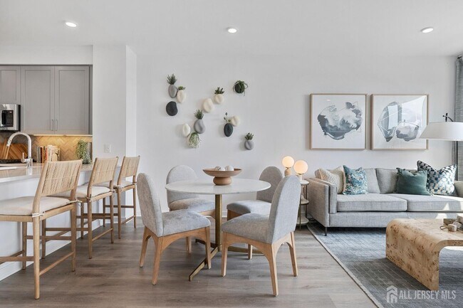 Building Photo - 200 Schindler Dr