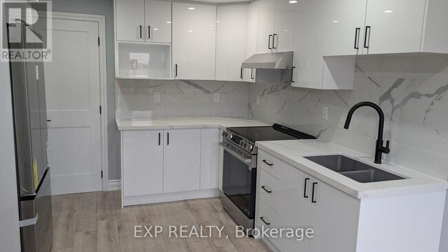 Building Photo - 208 Isabella Dr