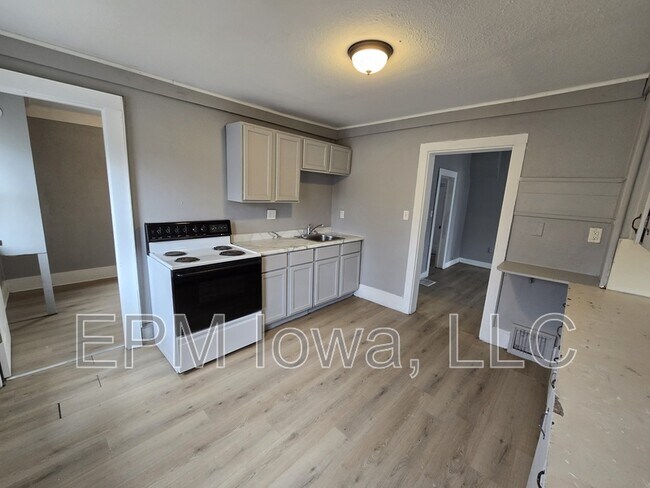 Foto del edificio - 714 W 1st St