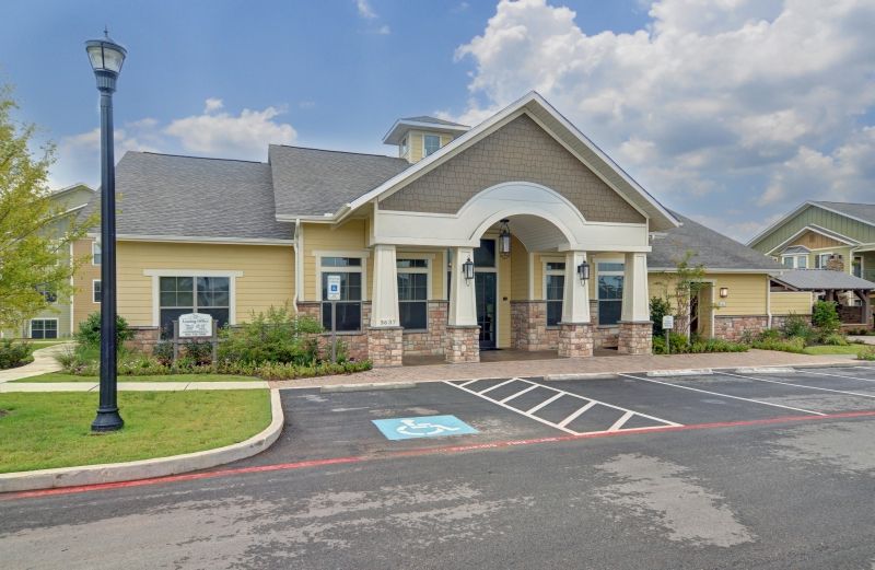 wellington grande apartment homes longview