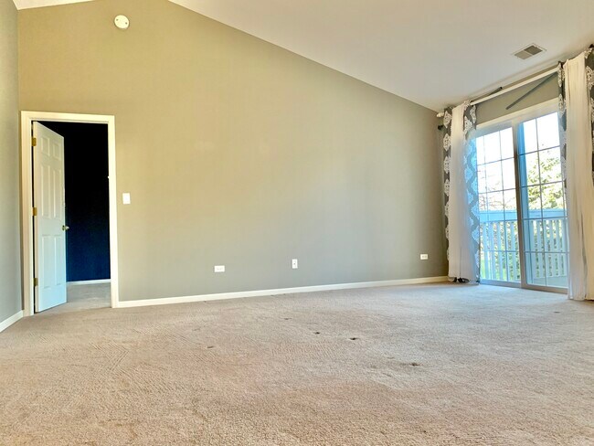 Building Photo - 2819 Rutland Cir