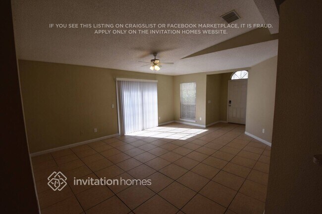 Foto del edificio - 1649 Ashmore Green Dr