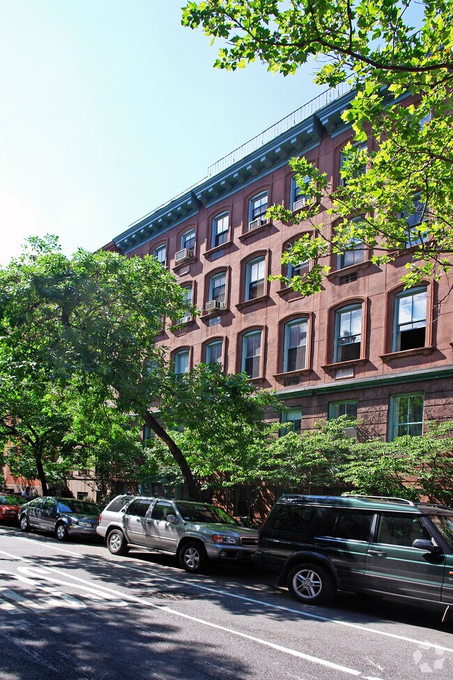 Foto del edificio - 256 W 21st St