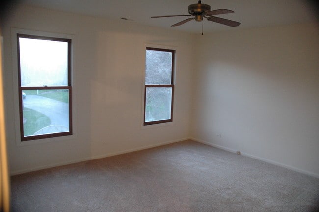Building Photo - 58 S Stonington Dr