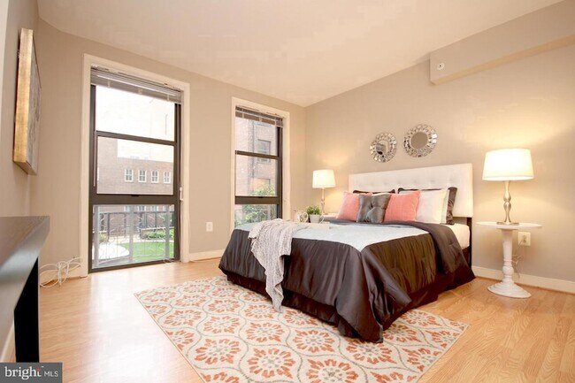 Foto del edificio - 616 E Street NW Unit 246
