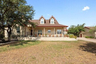 Building Photo - 644 Newport Dr