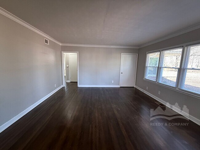 Foto del edificio - 3547 Barron Ave