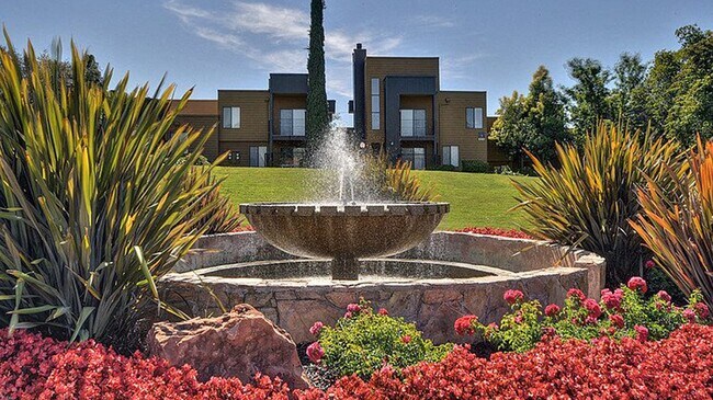 Building Photo - 4800 Sunset Ter Ln