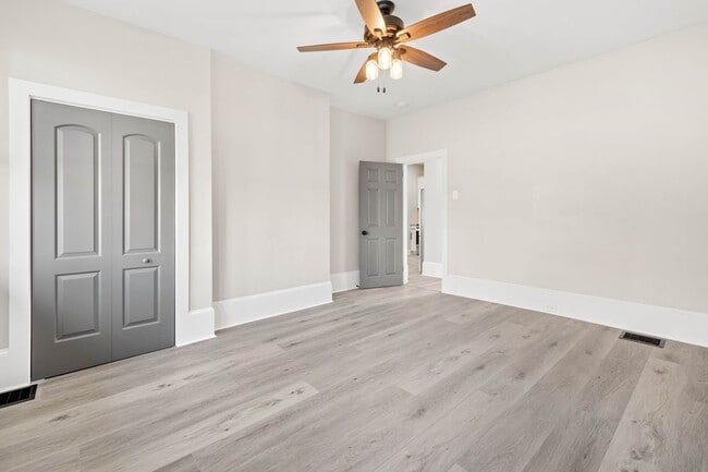 Foto del edificio - Stunning 2 bedroom home in North Side available Feb 1!