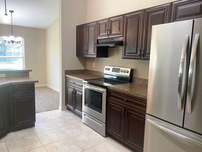 Building Photo - Maintenance-Free 4 Bedroom Rental!