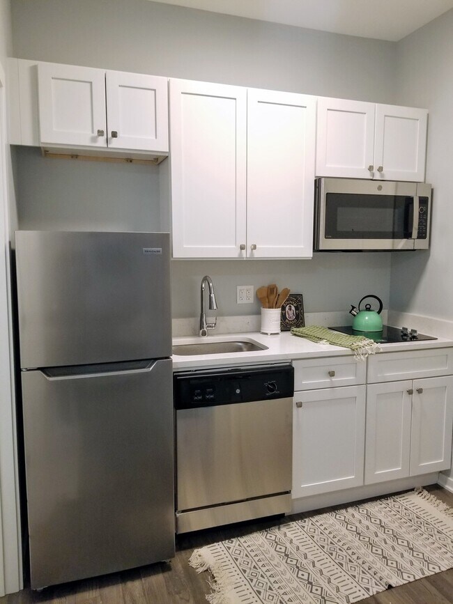 Foto del edificio - 5240 N Winthrop Ave