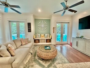 Building Photo - 18 E Milestone Dr