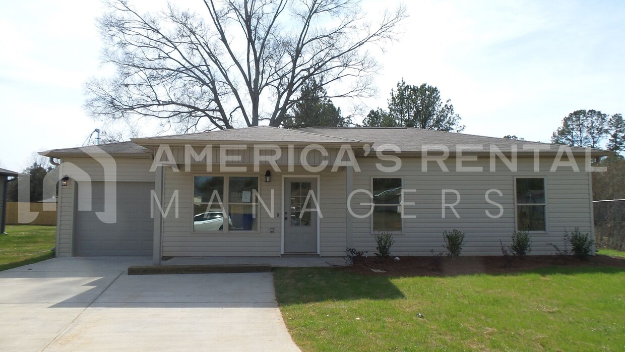 Primary Photo - Home For Rent in Vance! Available to View ...