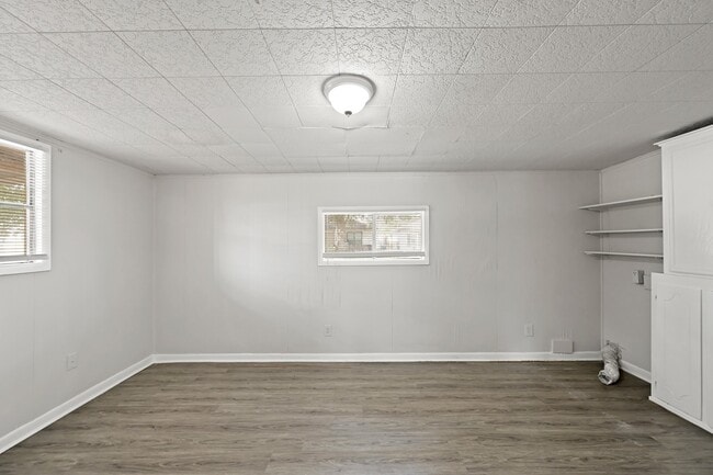 Building Photo - 1201 Orrel Dr