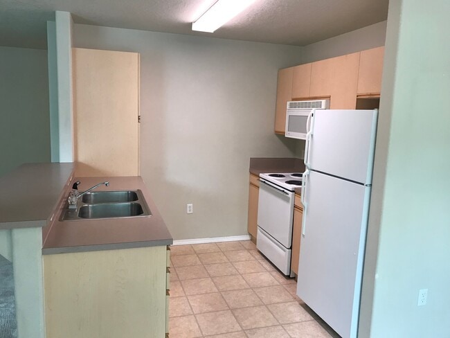 Building Photo - 6334 W Corsair Ln
