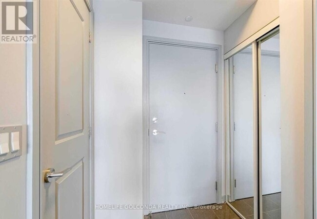 Photo du bâtiment - 9201 Yonge St