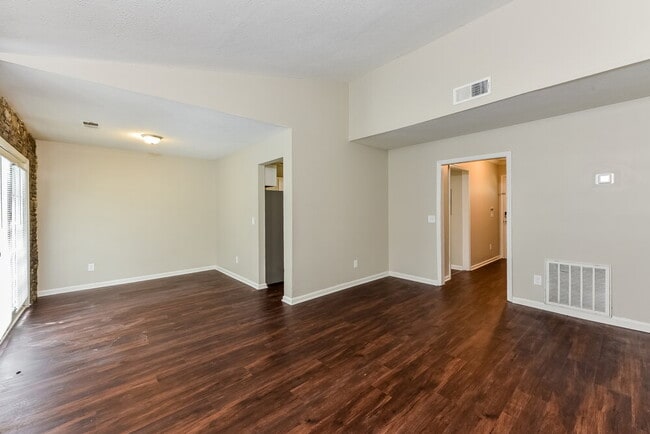 Building Photo - 564 Crestridge Ct