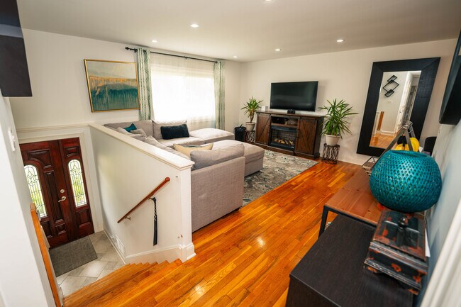 Foto del edificio - 490 Amherst Ln