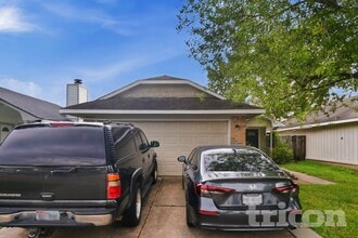 Building Photo - 13631 Carsa Ln
