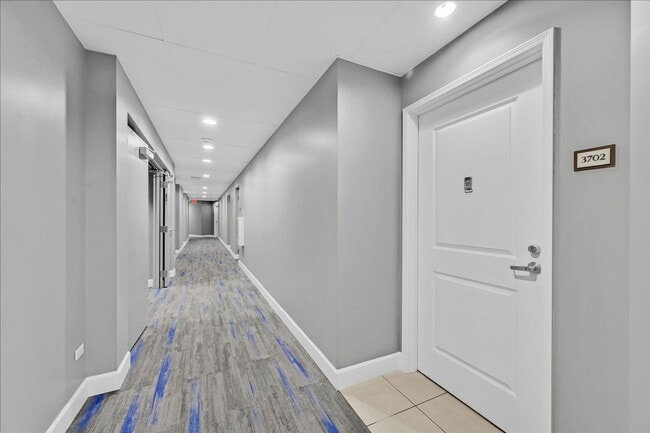 Building Photo - Dual Masters & Incredible Strip Views, 37th Floor or Allure