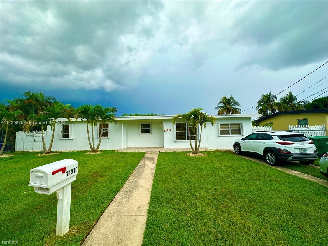 Primary Photo - 3 br, 2 bath House - 11310 SW 52nd Ter